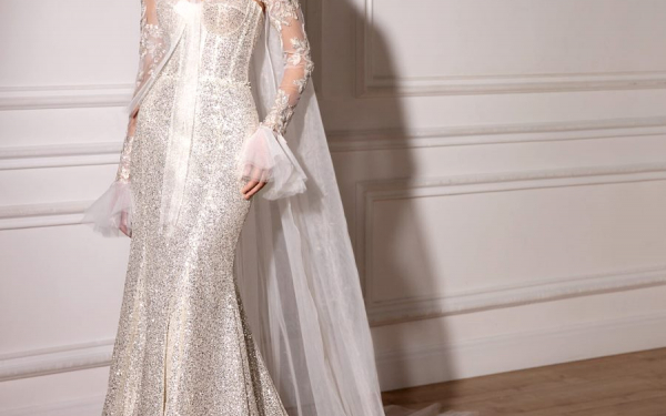 Блестящее свадебное платье