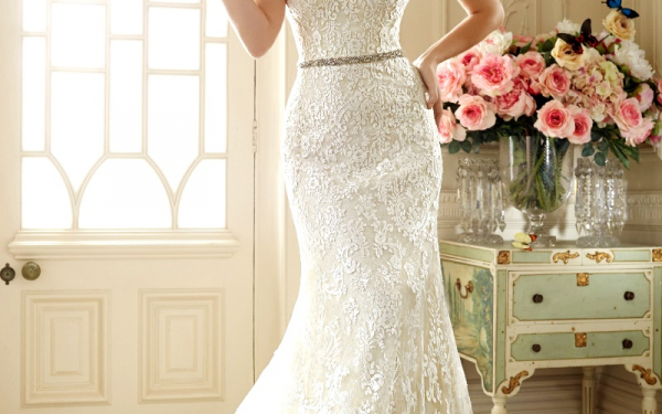 Свадебное платье из тюля без бретелек