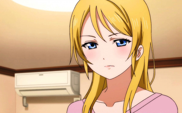 Аниме девушка с желтыми волосами