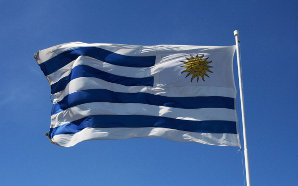 Флаг Уругвая