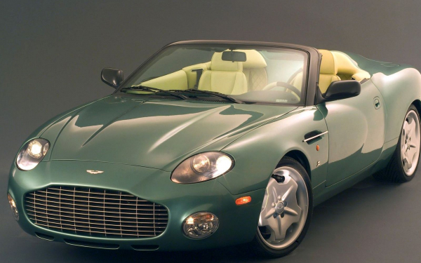 Астон Мартин ДБ-АР1