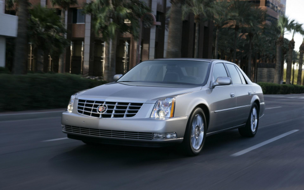 Cadillac-DTS