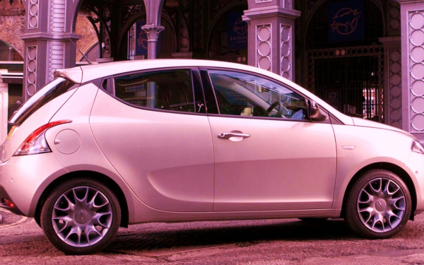 Chrysler Ypsilon / Крайслер Эпсилон