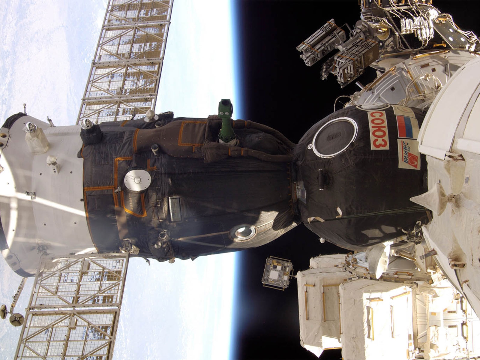 55 космических лет. Космическая 60. 14 Про МКС. Станция Союз в наши дни. МКС фото элеминатра.