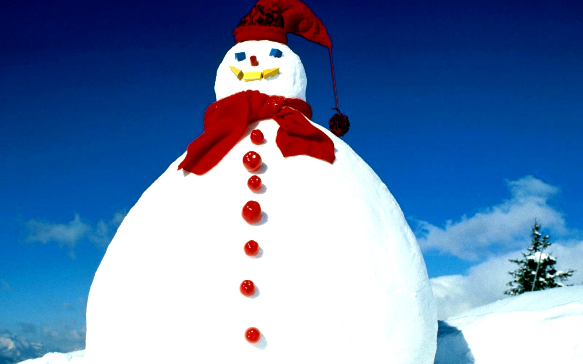 Сугроб снеговик. Снеговик. Новогодний Снеговик. Огромный Снеговик. Снеговик из снега своими руками.