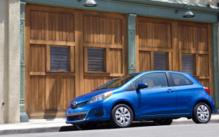 2012 Toyota Yaris Hatchback / Тойота Ярис Хэтчбек 2012