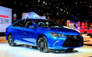 Toyota Camry 2016