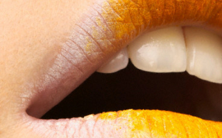 Жёлтые губы
