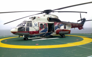Вертолет на палубе корабля