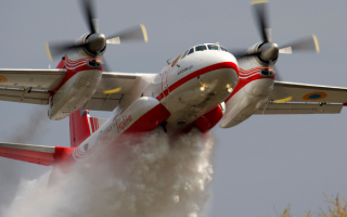 Пожарный самолет Ан 32п