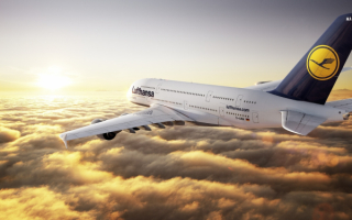 Аэробус А 380 в полете