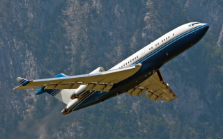 Боинг 727 в полете