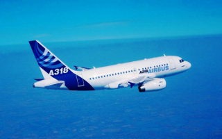 Аэробус А318 в полете