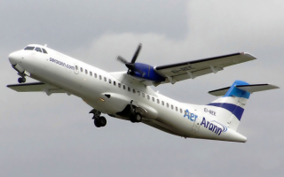 Двухмоторный пассажирский самолет ATR 72