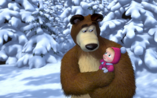 Маша и Медведь в зимнем лесу