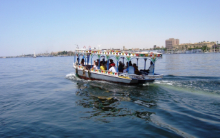 Прогулочный катер на реке Нил