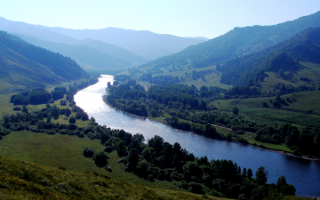 Река Чарыш - одна из крупнейших рек Горного Алтая