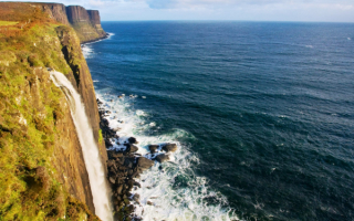 Водопад Килт Фоллс на острове Скай в Шотландии