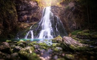 Водопад в Альпах