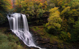 Водопад в Северной Каролине