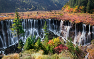 Водопад в Тибете