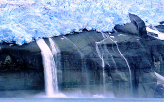 Водопад с ледника