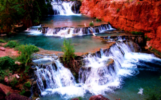 Водопады на реке