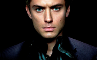 Джуд Лоу — британский актёр театра и кино.