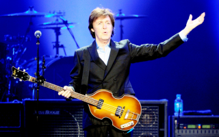 Пол Маккартни - британский музыкант, певец, композитор, мультиинструменталист и продюсер, один из основателей группы The Beatles.