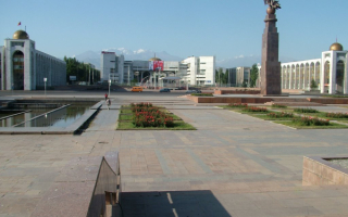 Бишкек. Площадь Ала-Тоо