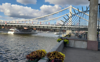 Крымский мост в Москве