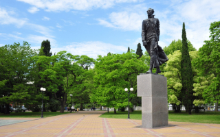 Памятник Николаю Островскому в Сочи