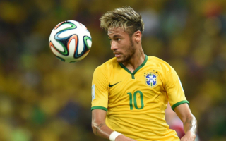 Неймар - нападающий футбольной сборной Бразилии