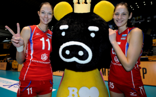 Волейболистки сборной России Екатерина Гамова и Татьяна Кошелева
