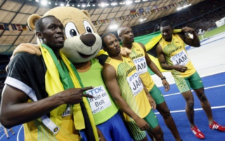 Бегуны сборной Ямайки-олимпийские чемпионы