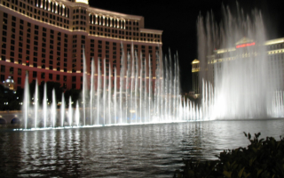 Отель  у  фонтана