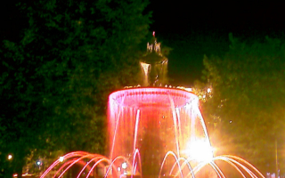 Ночной  фонтан