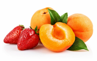 Клубника и абрикосы