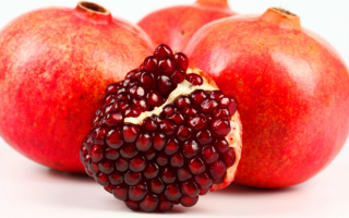 Крупные и спелые гранаты