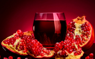 Стакан гранатового сока