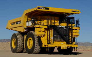 Komatsu 730E