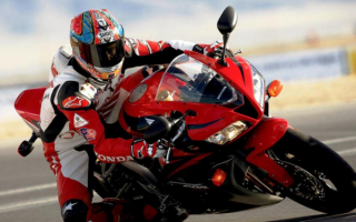 Спортивный мотоцикл Хонда cbr 600 rr