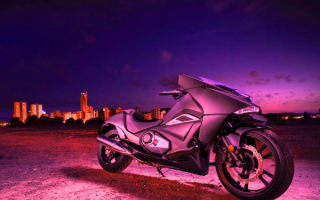 Honda NM4 Vultus