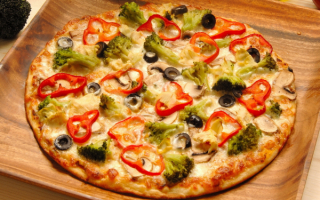 Пицца овощная с грибами