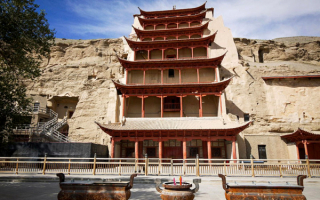 Пещерный храм Цяньфодун в районе Дуньхуана
