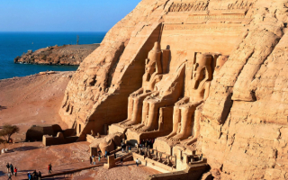 Памятник древнего Египта Абу Симбел