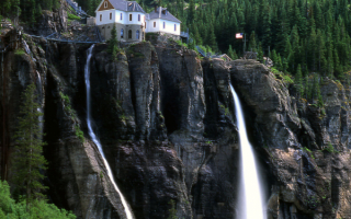 Дом на скале