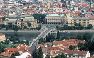 Прага мост через реку Влтаву