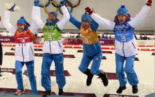 Российские биатлонистки взяли серебро в эстафете в Сочи