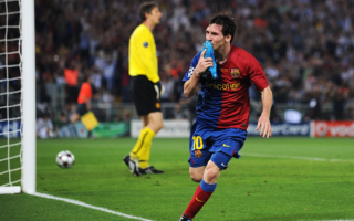 Лионель Месси празднует гол